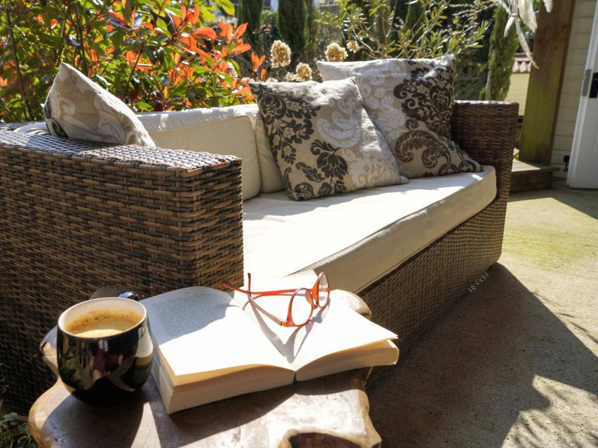 The Walnut, Meopham - A Private Retreat Rural Location Villa Buitenkant foto