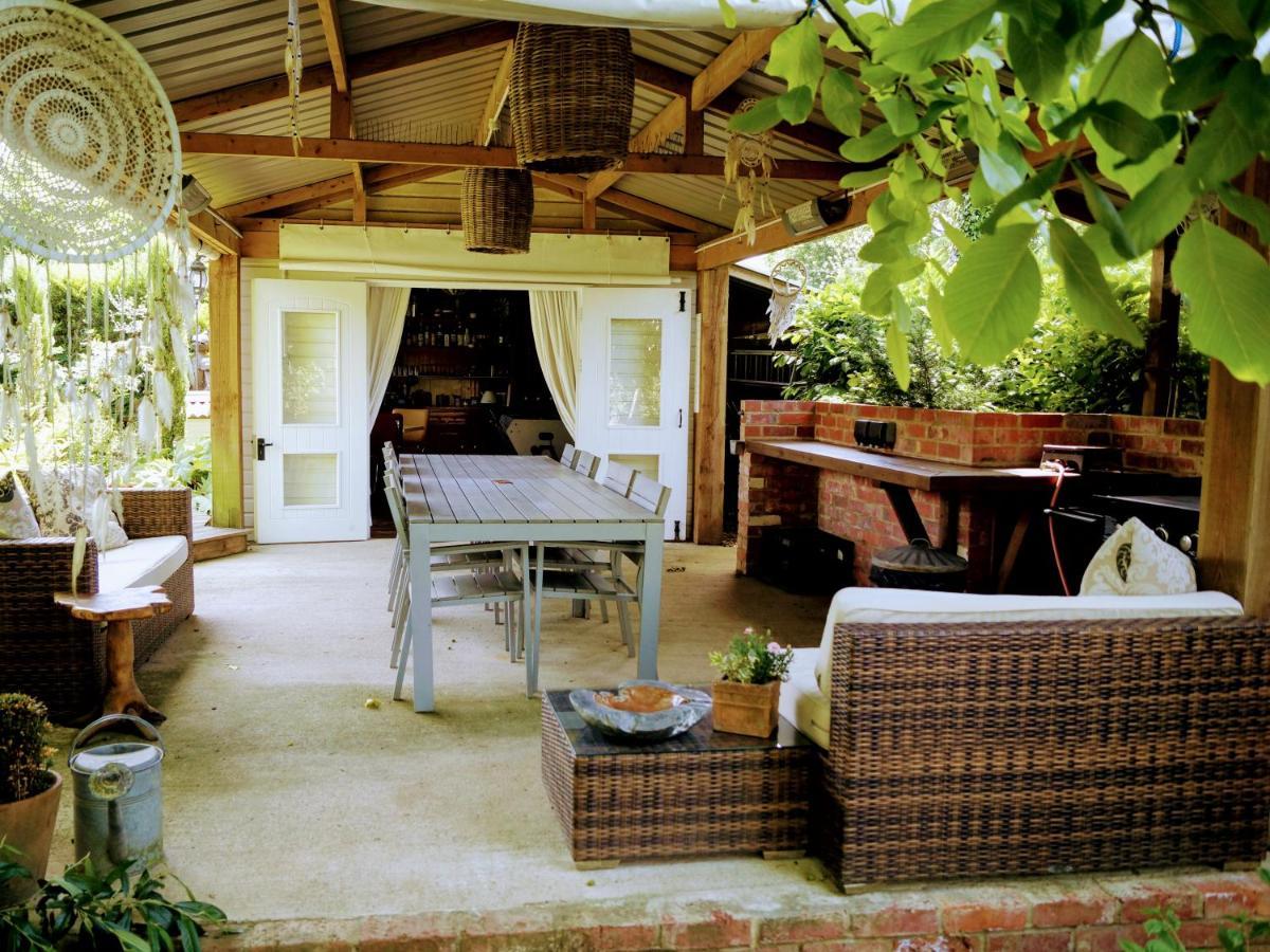 The Walnut, Meopham - A Private Retreat Rural Location Villa Buitenkant foto