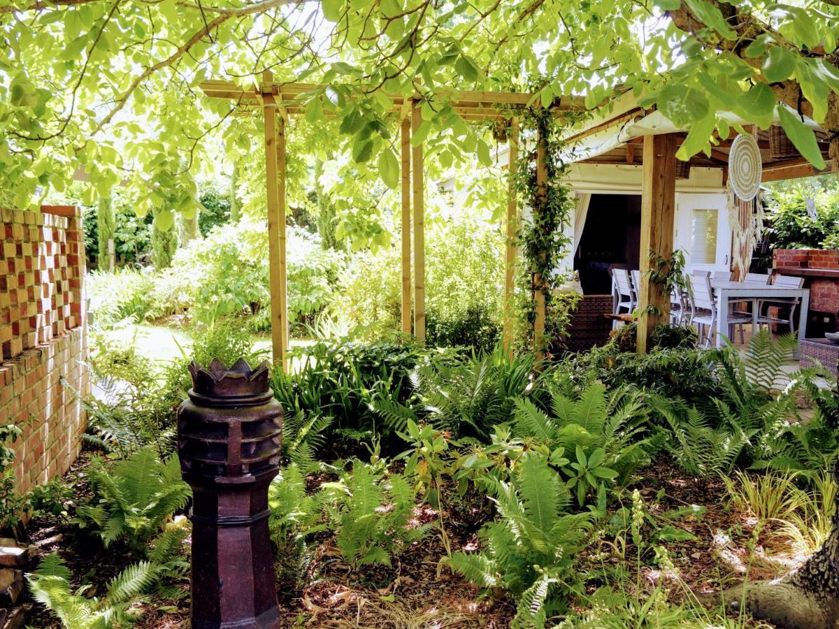 The Walnut, Meopham - A Private Retreat Rural Location Villa Buitenkant foto