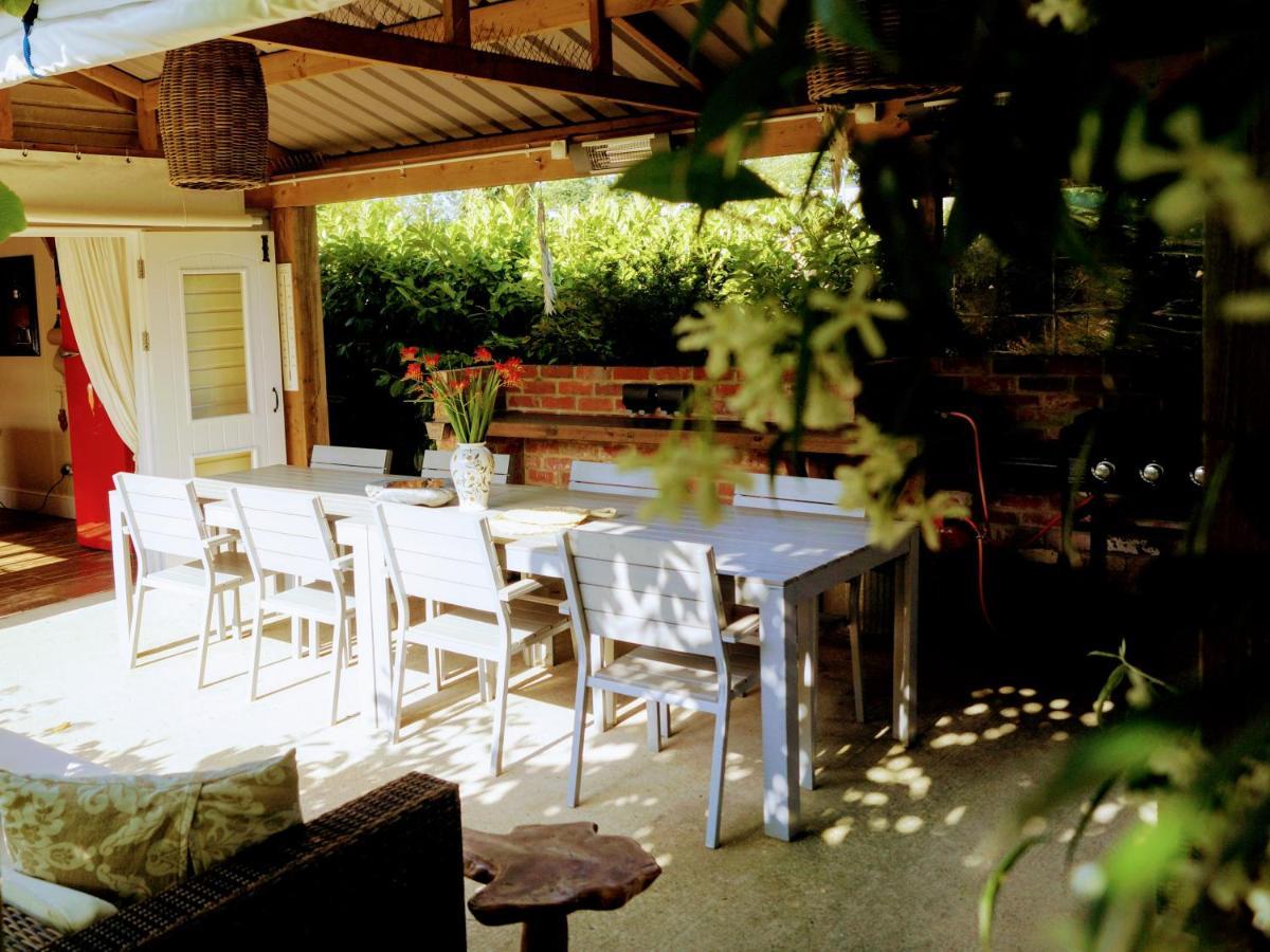 The Walnut, Meopham - A Private Retreat Rural Location Villa Buitenkant foto