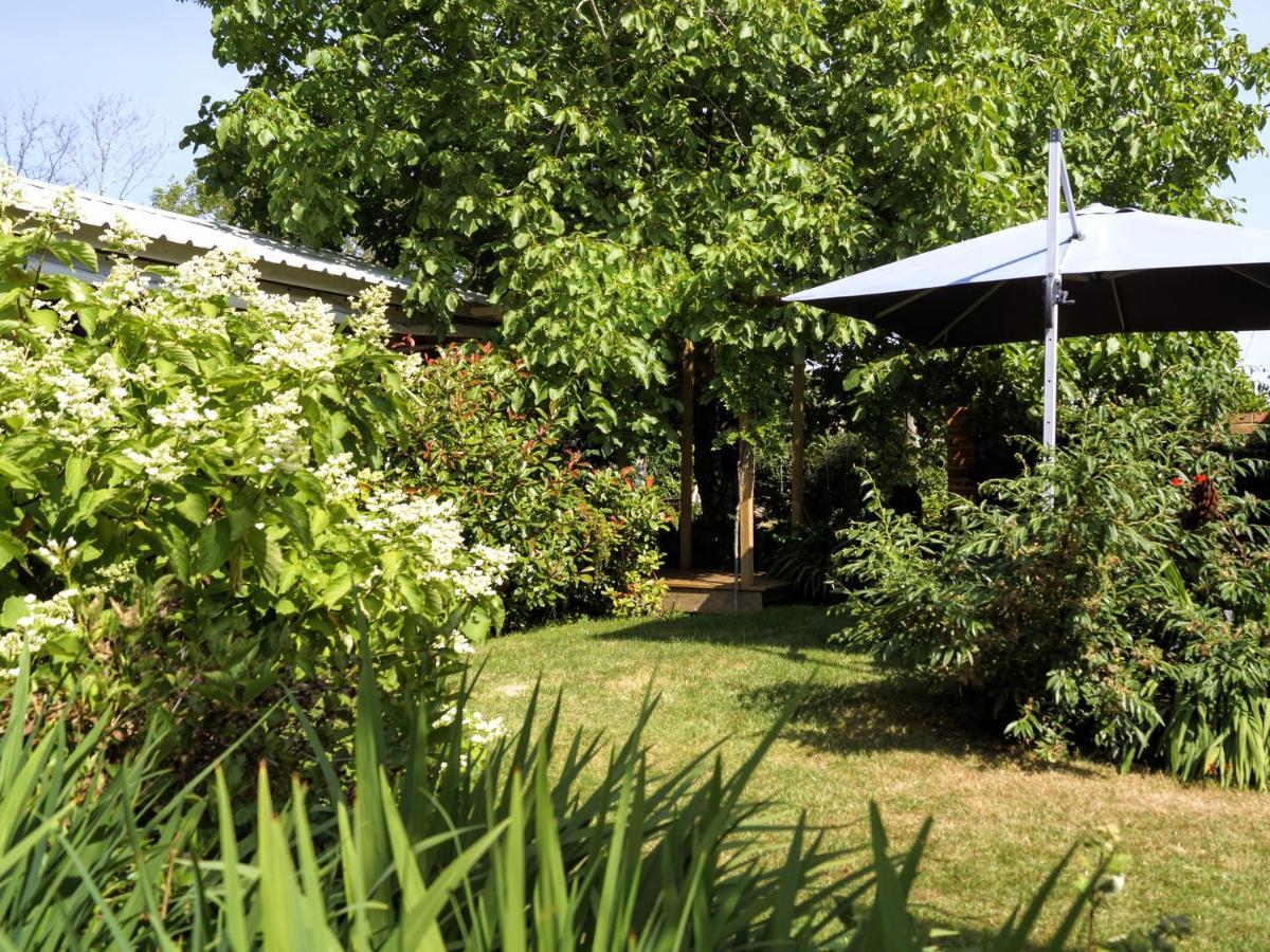 The Walnut, Meopham - A Private Retreat Rural Location Villa Buitenkant foto